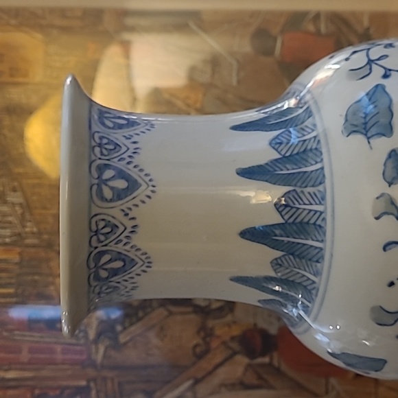 LARGE CERAMIC CHINOISERIE VASE - Picture 2 of 9